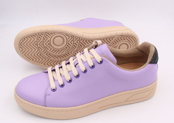 Wisteria Low Top মহিলাদের চামড়া স্নিকার্স গোলাকার আঙ্গুল বিভিন্ন আকার