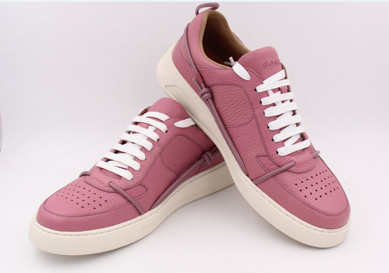Wisteria Low Top মহিলাদের চামড়া স্নিকার্স গোলাকার আঙ্গুল বিভিন্ন আকার