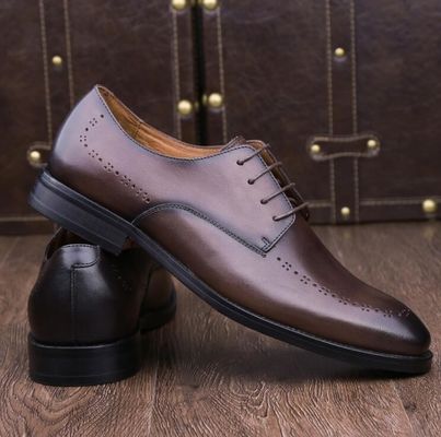 গোলাকার আঙ্গুল পুরুষদের চামড়া Loafers মাথার খুলি শৈলী অক্সফোর্ড স্লিপ উপর ফ্ল্যাট জুতা পার্টি জন্য