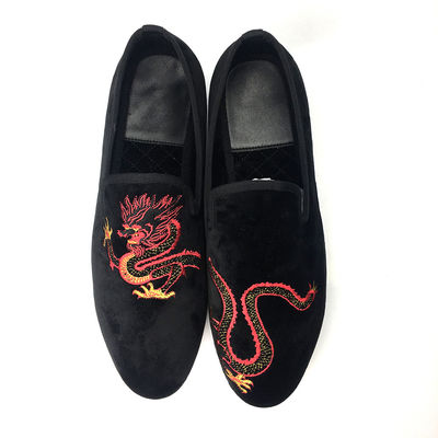 স্লিপ অন মেনস কালো সুইডস লাল চামড়া সঙ্গে Tassel Loafers