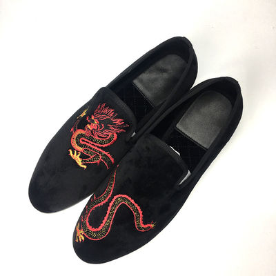 স্লিপ অন মেনস কালো সুইডস লাল চামড়া সঙ্গে Tassel Loafers